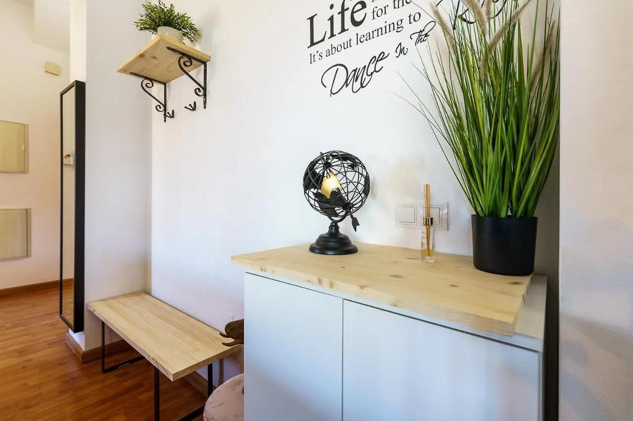 Malagasuite Old Town Apartment